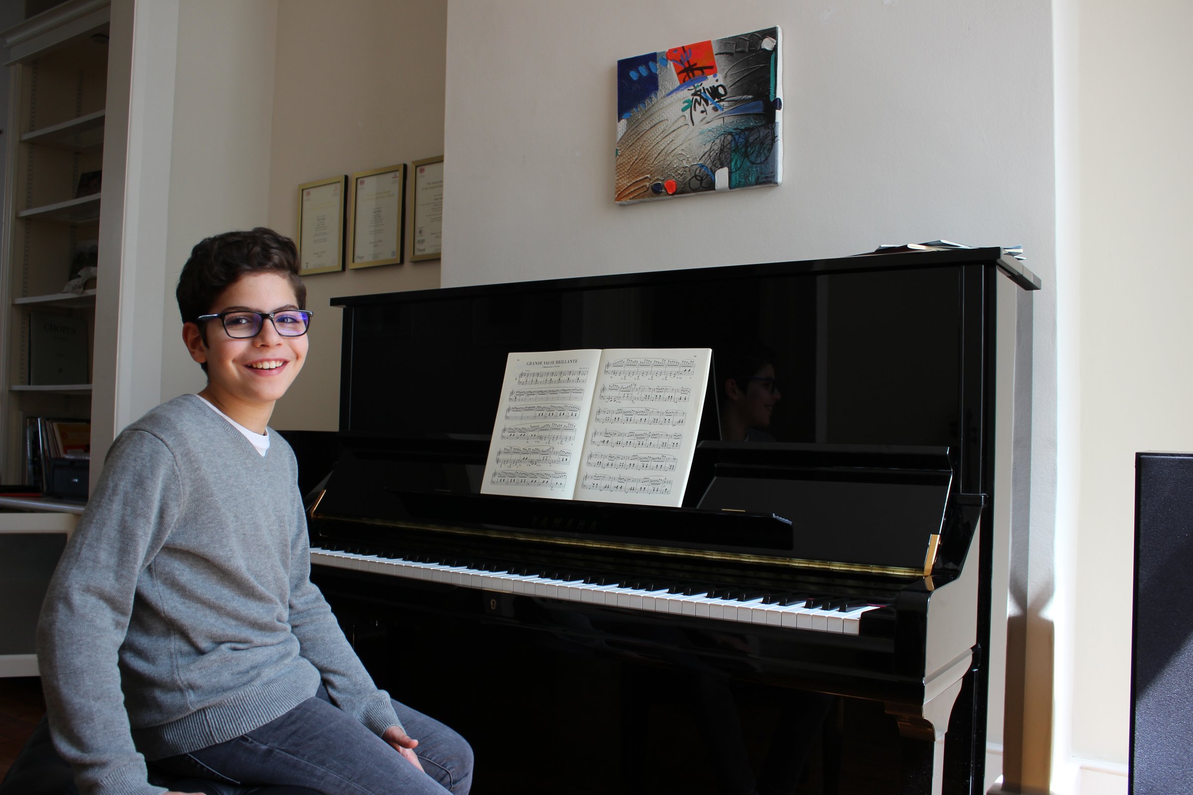 Hedi at the piano, aged ten